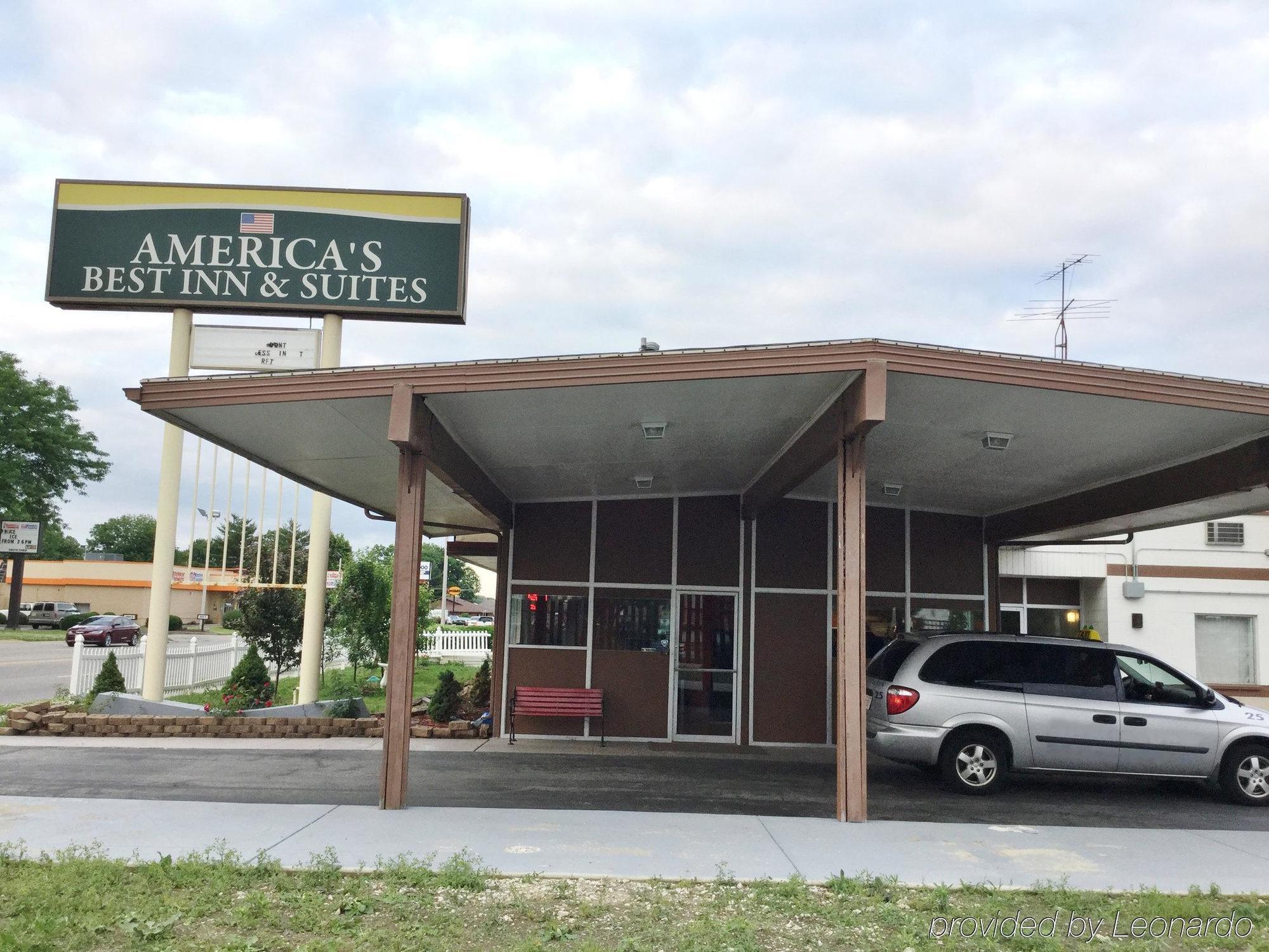 Americas Best Inn & Suites Urbana Exterior photo