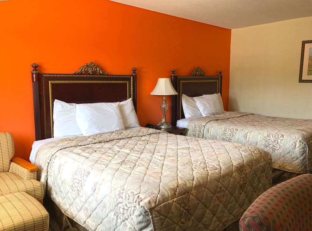 Americas Best Inn & Suites Urbana Room photo